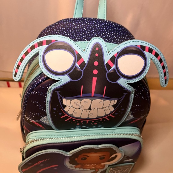 NWOT Loungefly Disney Maui/Tamatoa  Faux Leather Mini Backpack. Glow In The Dark - Picture 3 of 16